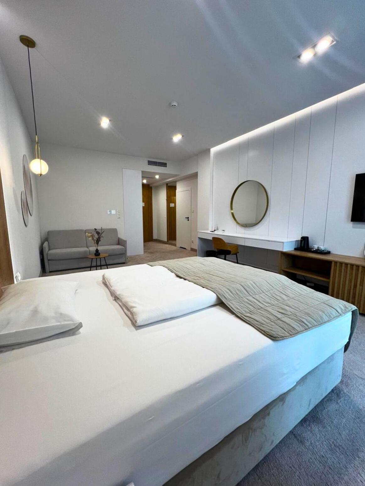 Hotel & Restauracja Nad Sandela Lubawa Dış mekan fotoğraf