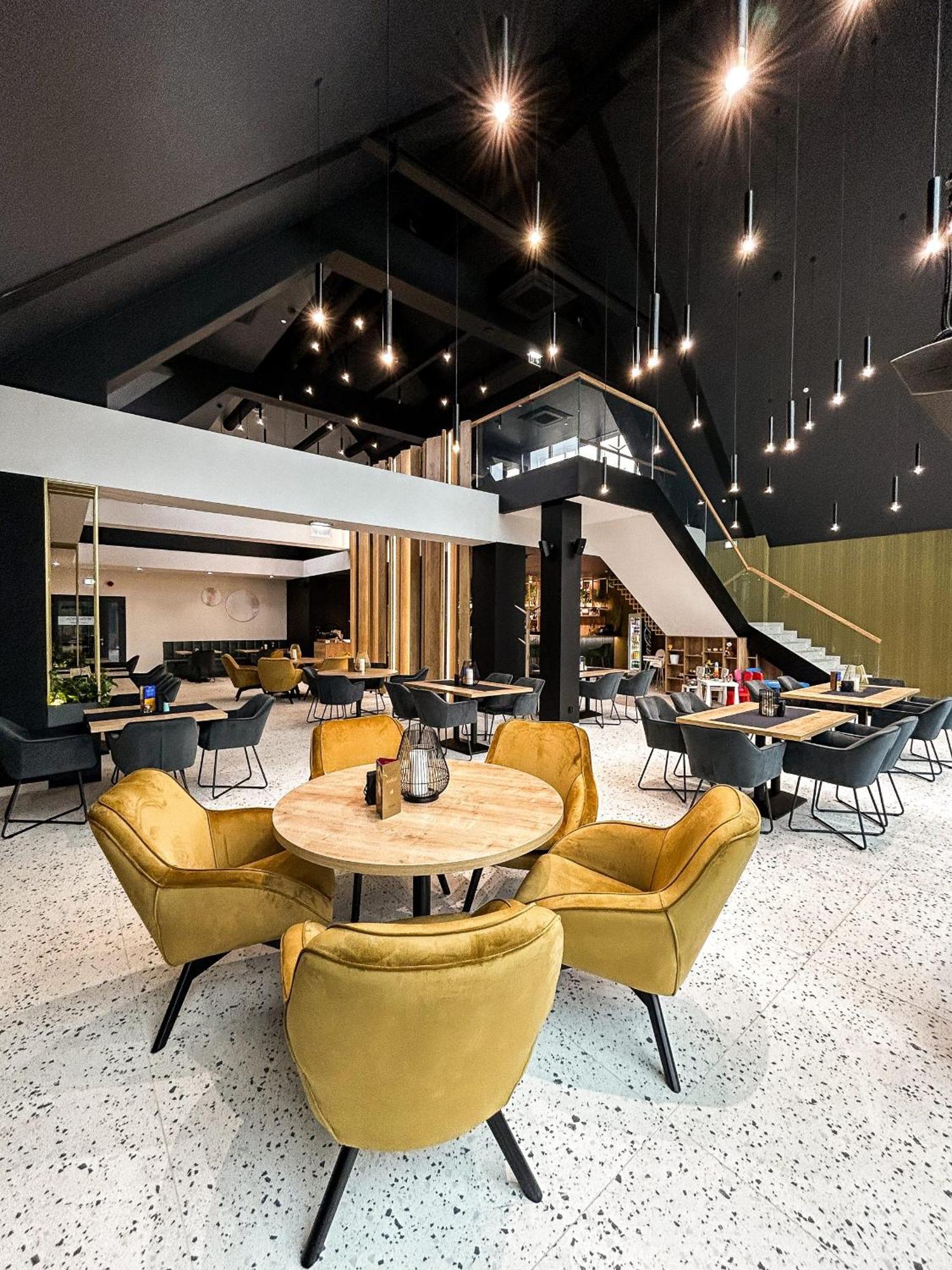 Hotel & Restauracja Nad Sandela Lubawa Dış mekan fotoğraf